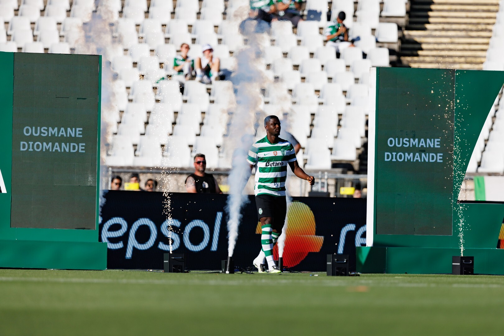 Nottingham Forest, Sporting CP’den savunmacı Ousmane Diomande ile sözleşme imzaladı